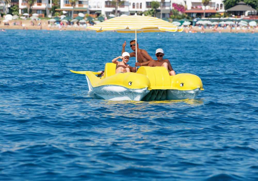 cheap resort hotels to Spend holiday with family