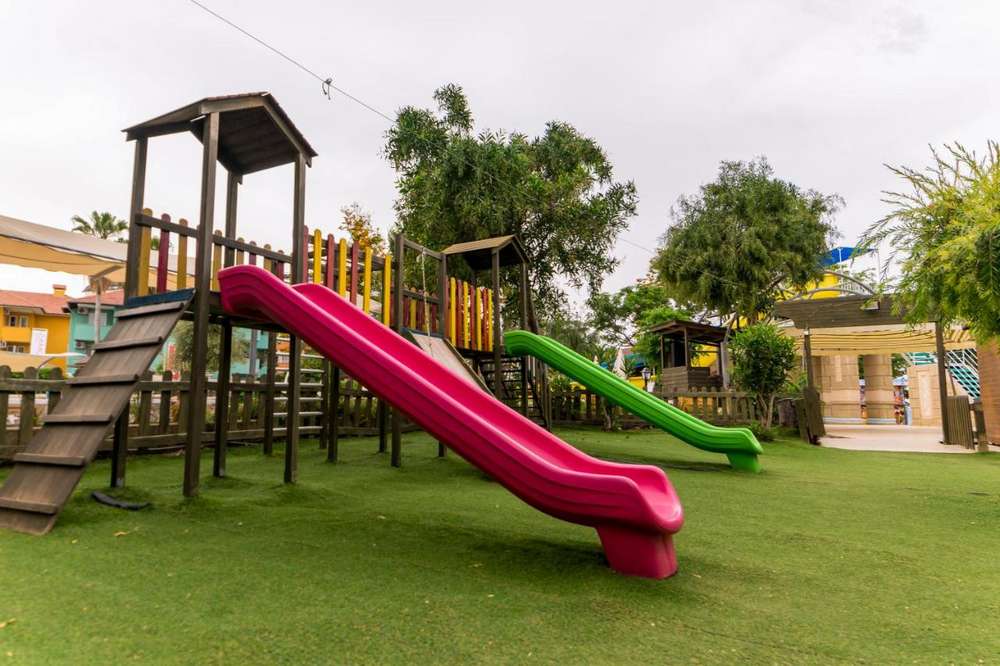 cheap resort hotels to Spend holiday with family