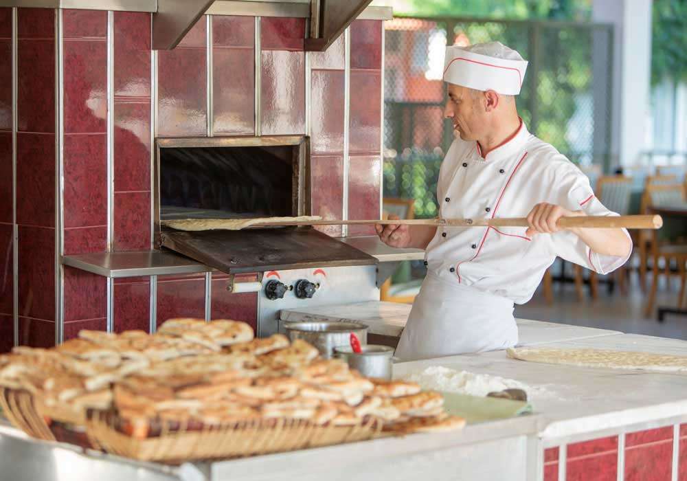 cheap resort hotels to Spend holiday with family