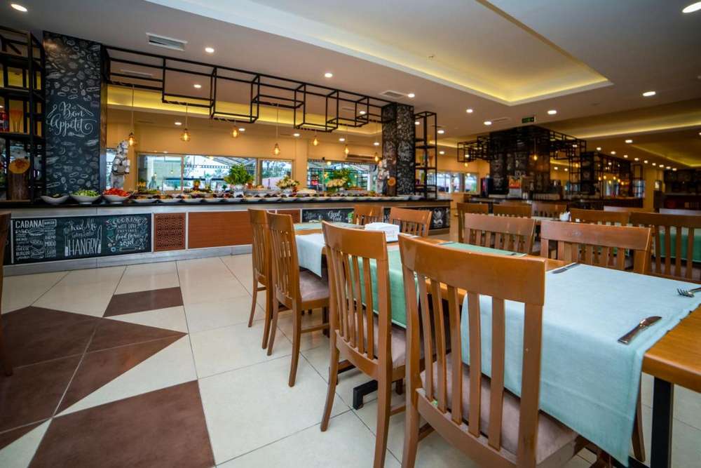 cheap resort hotels to Spend holiday with family