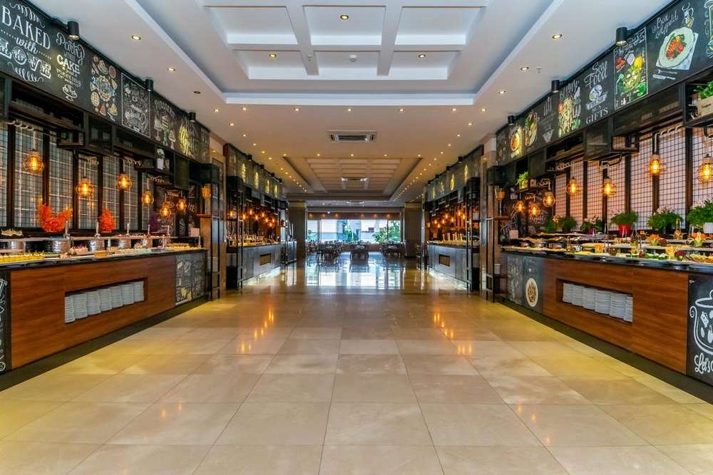 cheap resort hotels to Spend holiday with family