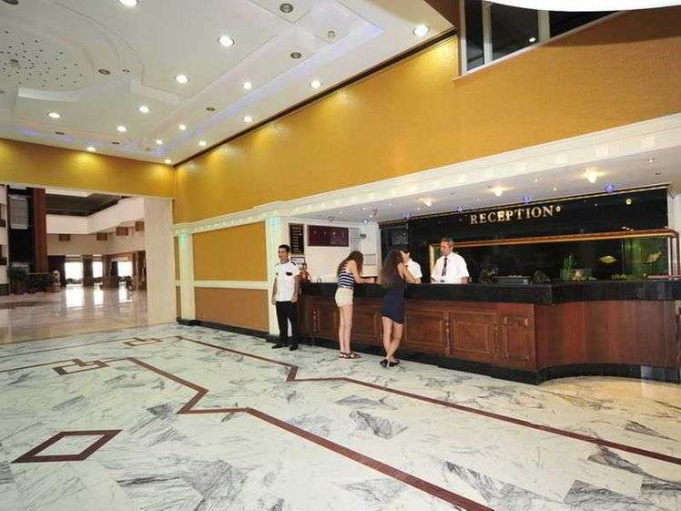 cheap resort hotels to Spend holiday with family