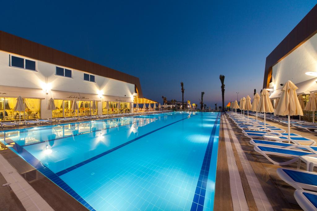 cheap resort hotels to Spend holiday with family