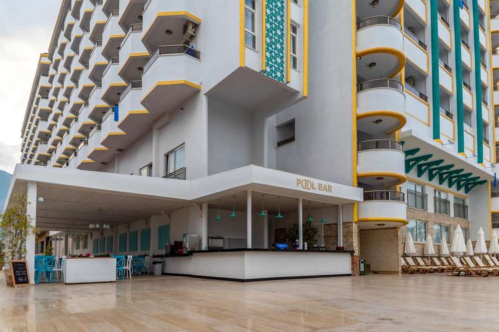 cheap resort hotels to Spend holiday with family