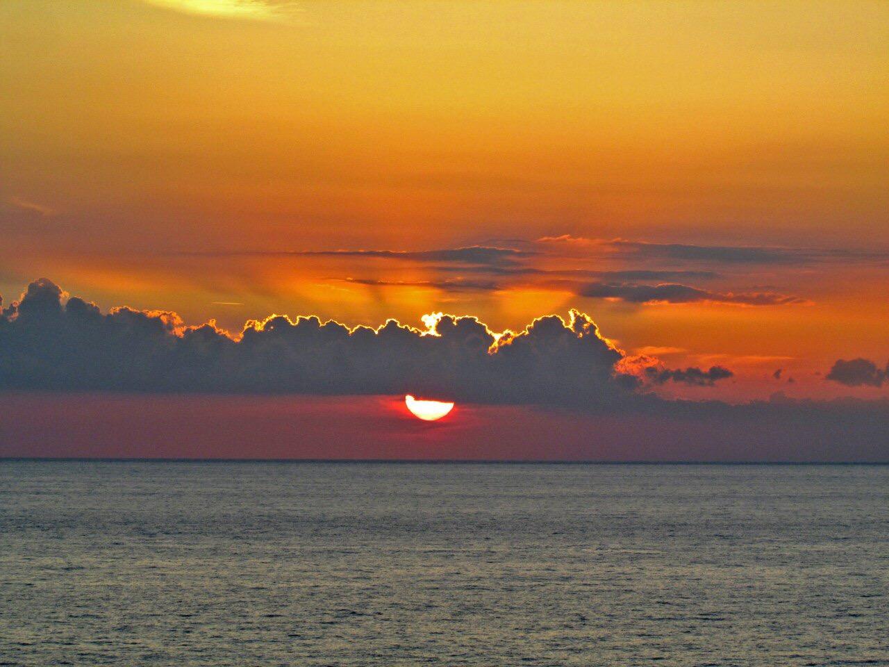 cheap resort hotels to Spend holiday with family