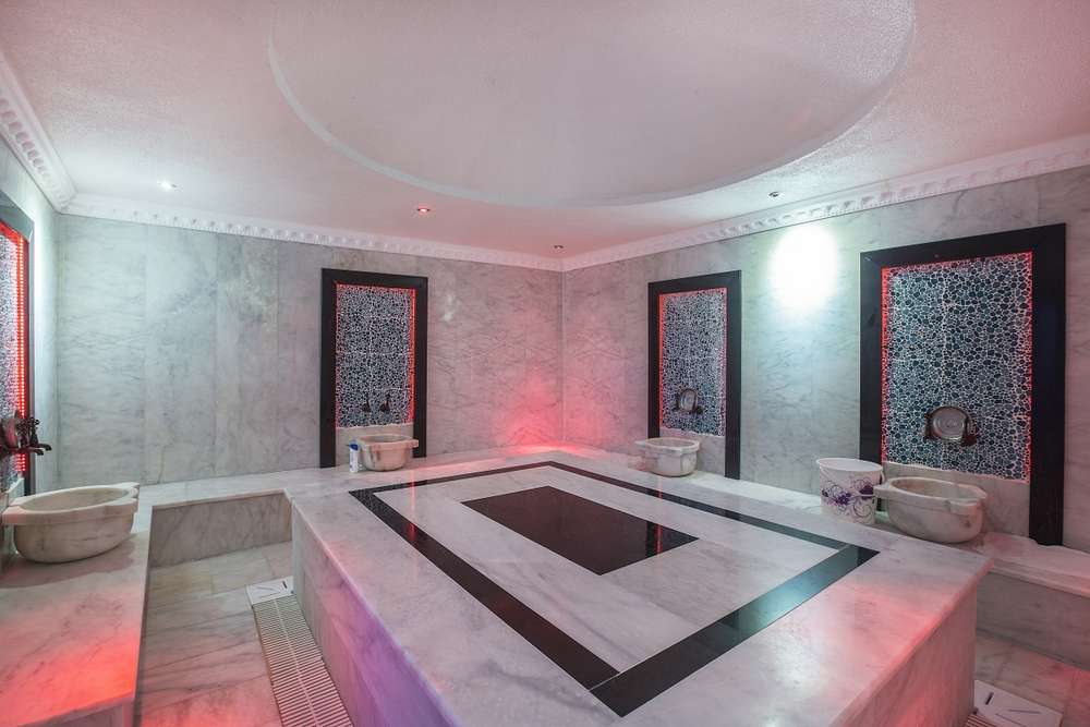 cheap resort hotels to Spend holiday with family