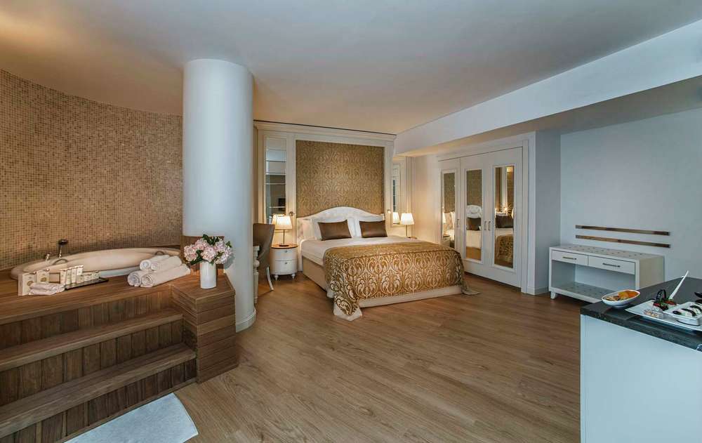 cheap resort hotels in Turkey to Spend holiday with family