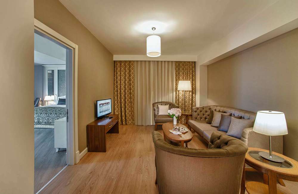 cheap resort hotels in Turkey to Spend holiday with family