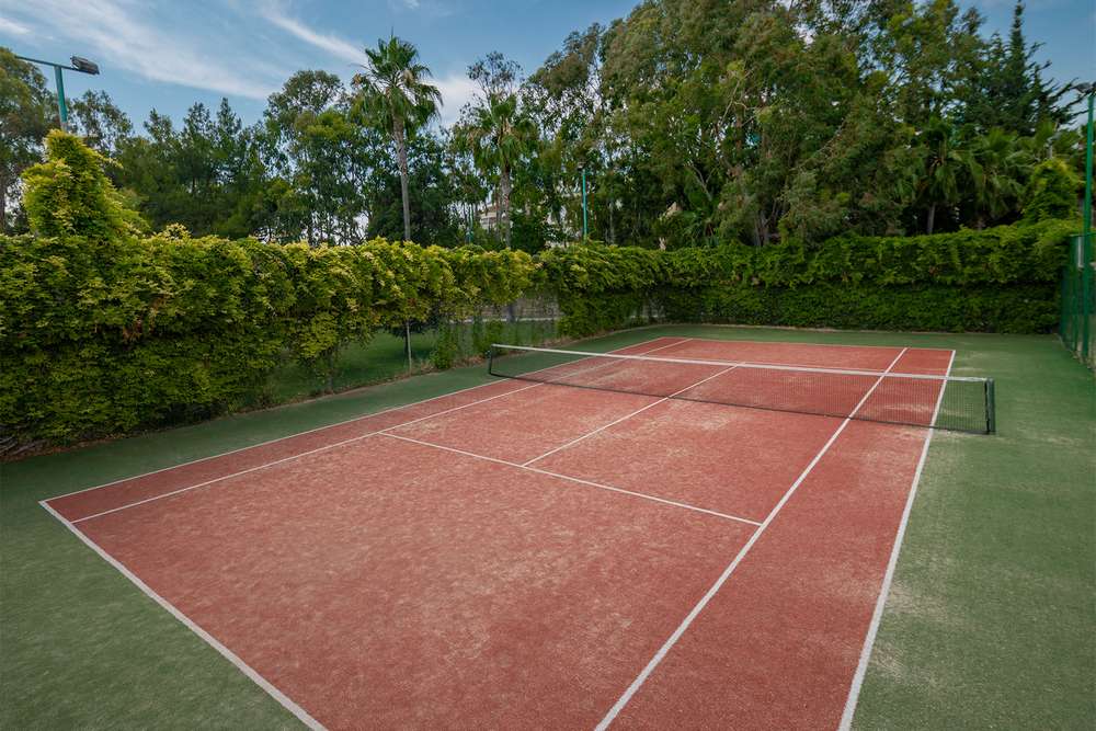 cheap resort hotels to Spend holiday with family