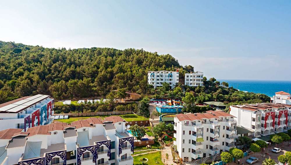 cheap resort hotels to Spend holiday with family