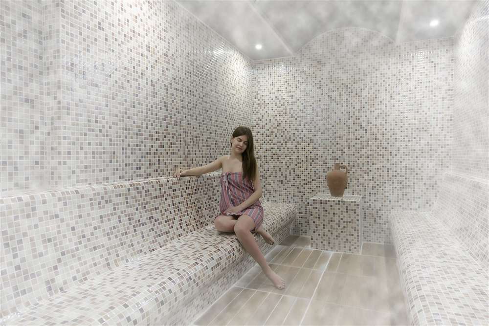 cheap resort hotels to Spend holiday with family