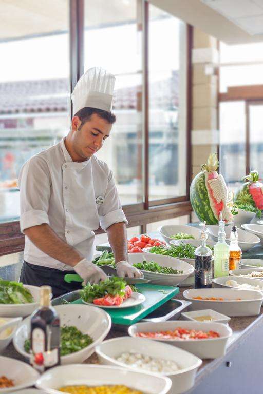 cheap resort hotels to Spend holiday with family