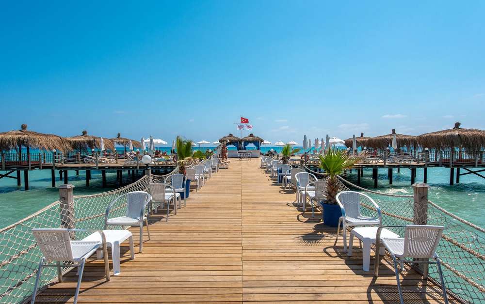 cheap resort hotels to Spend holiday with family