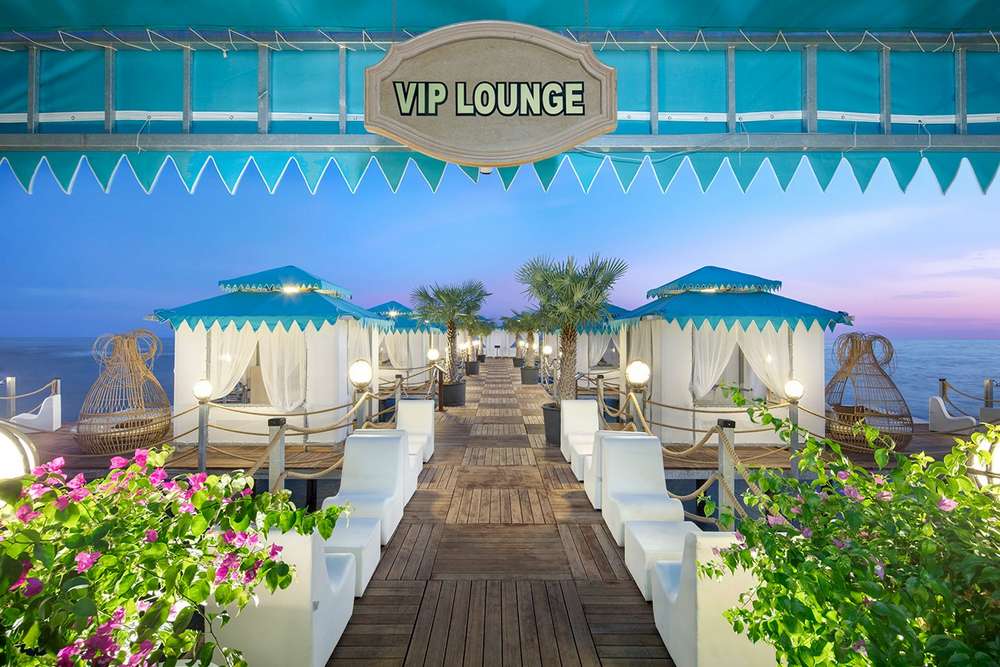 cheap resort hotels to Spend holiday with family