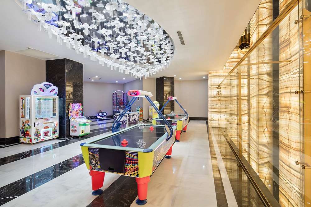 cheap resort hotels to Spend holiday with family