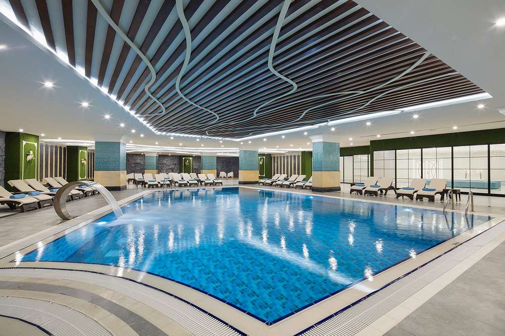 cheap resort hotels to Spend holiday with family