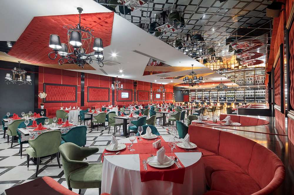 cheap resort hotels to Spend holiday with family