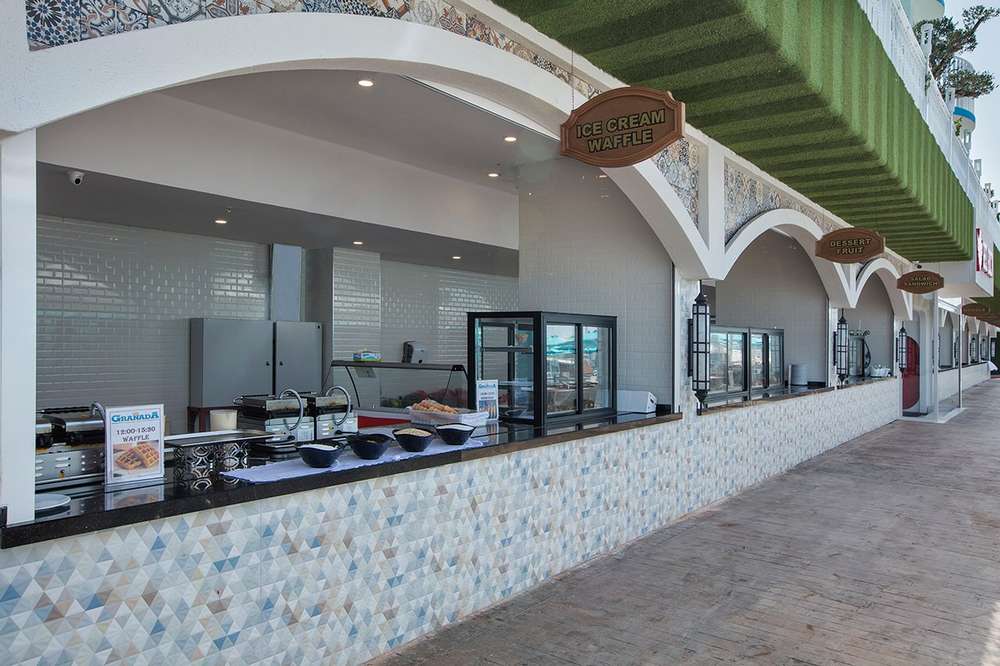 cheap resort hotels to Spend holiday with family