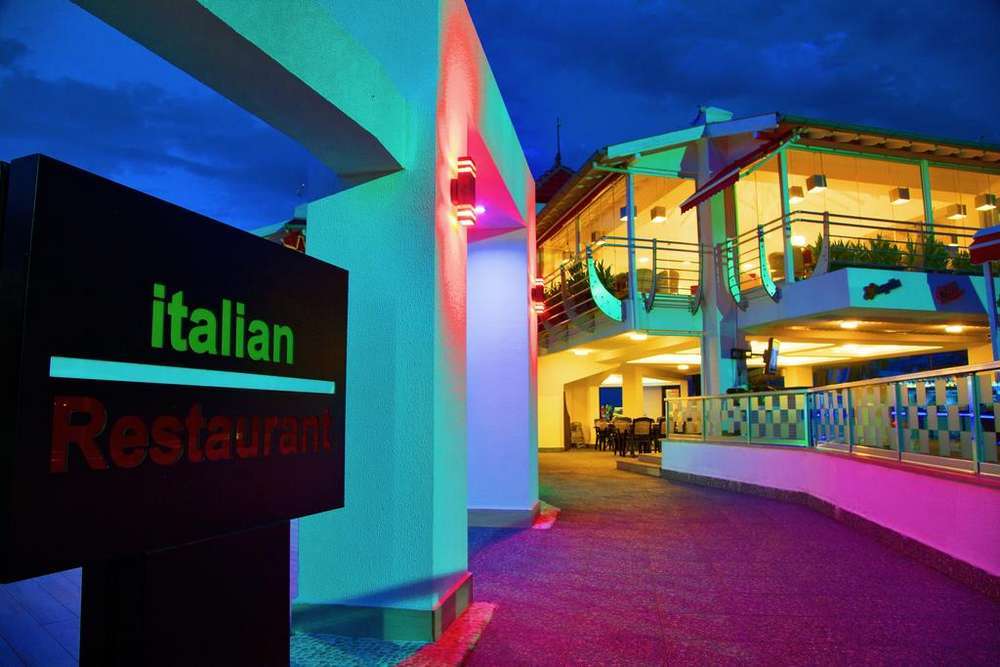 cheap resort hotels to Spend holiday with family