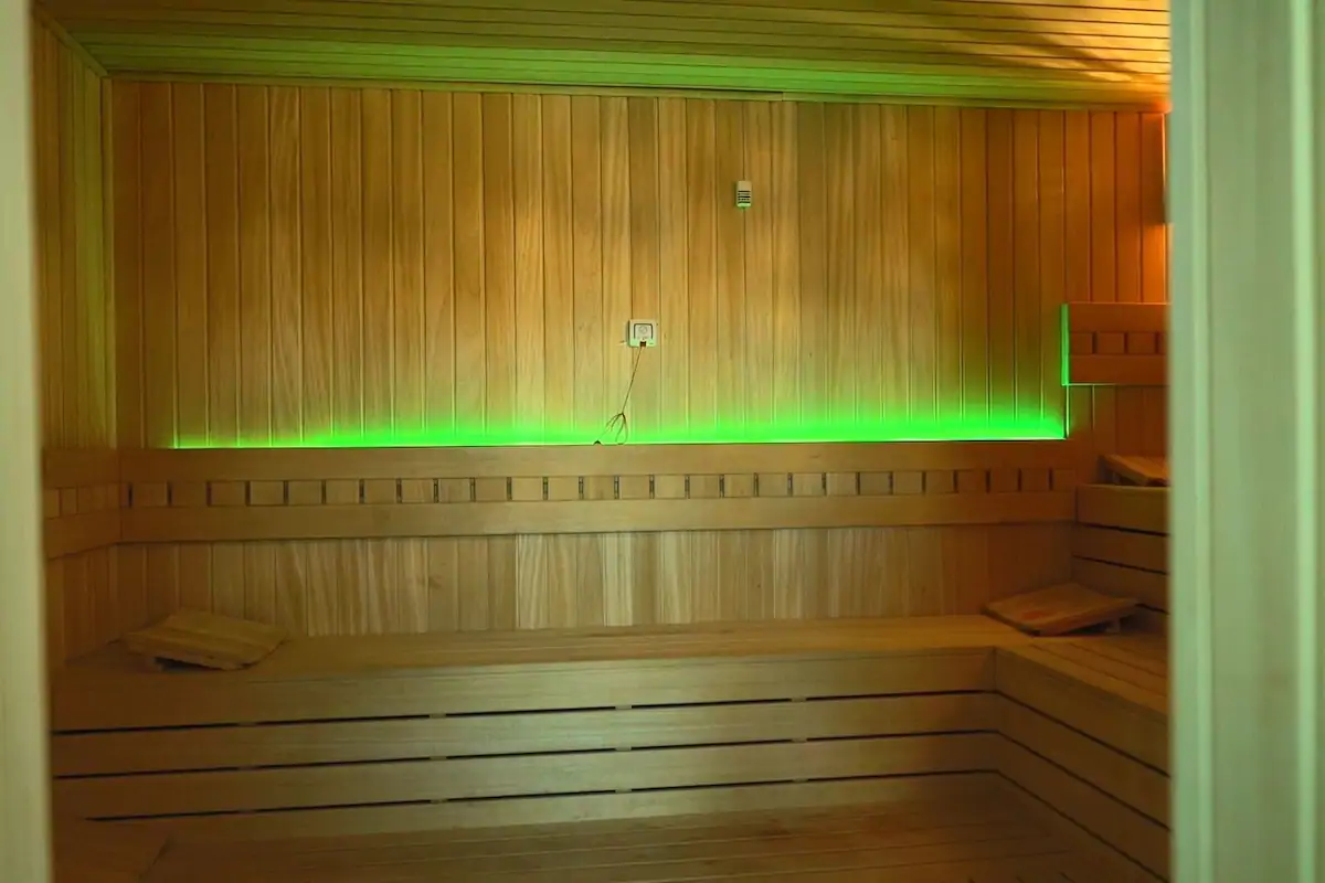 cheap resort hotels to Spend holiday with family