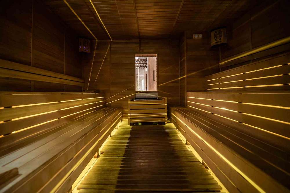 cheap resort hotels to Spend holiday with family