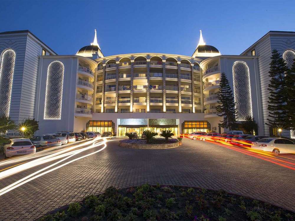 Kirman Sidemarin Luxury Alanya Entrance
