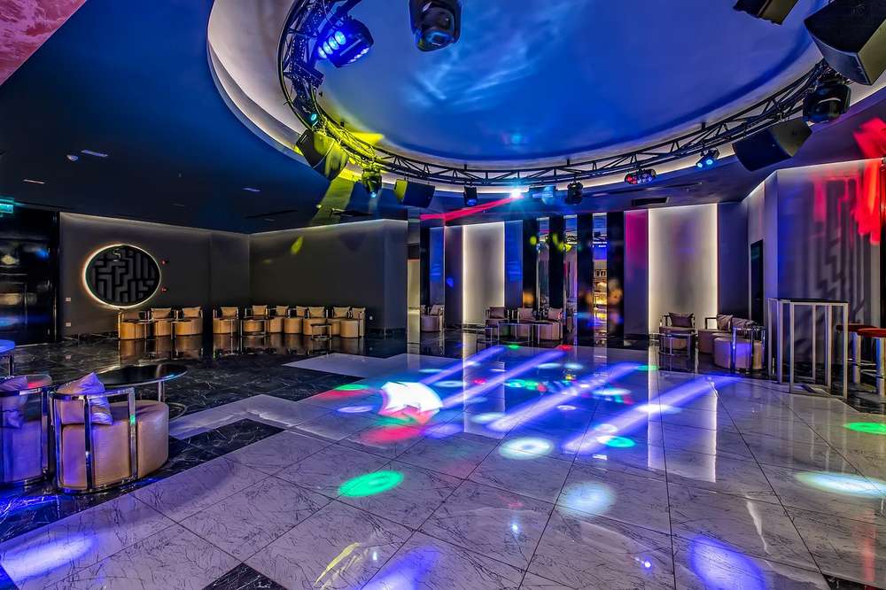 cheap resort hotels to Spend holiday with family