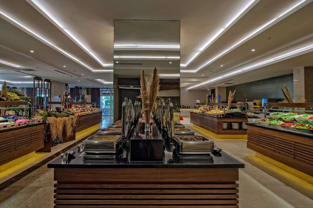 cheap resort hotels to Spend holiday with family