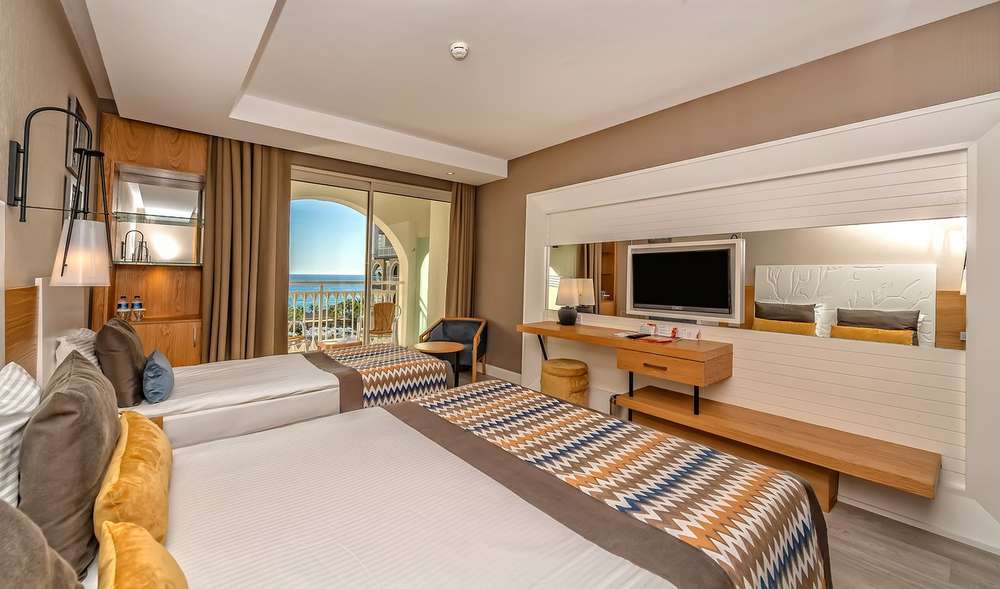 cheap resort hotels to Spend holiday with family