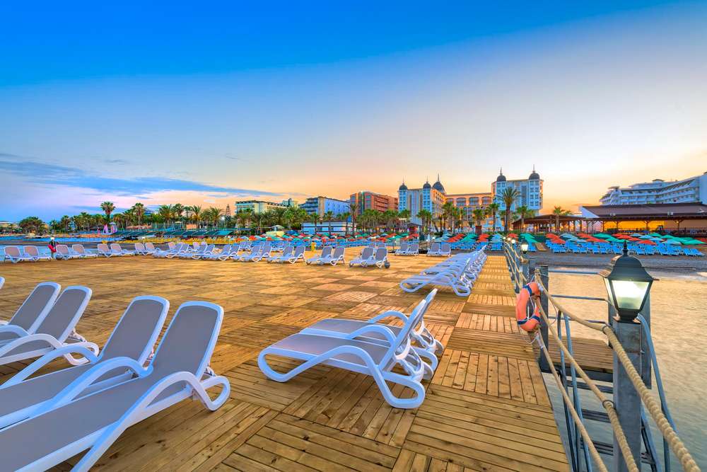 cheap resort hotels to Spend holiday with family