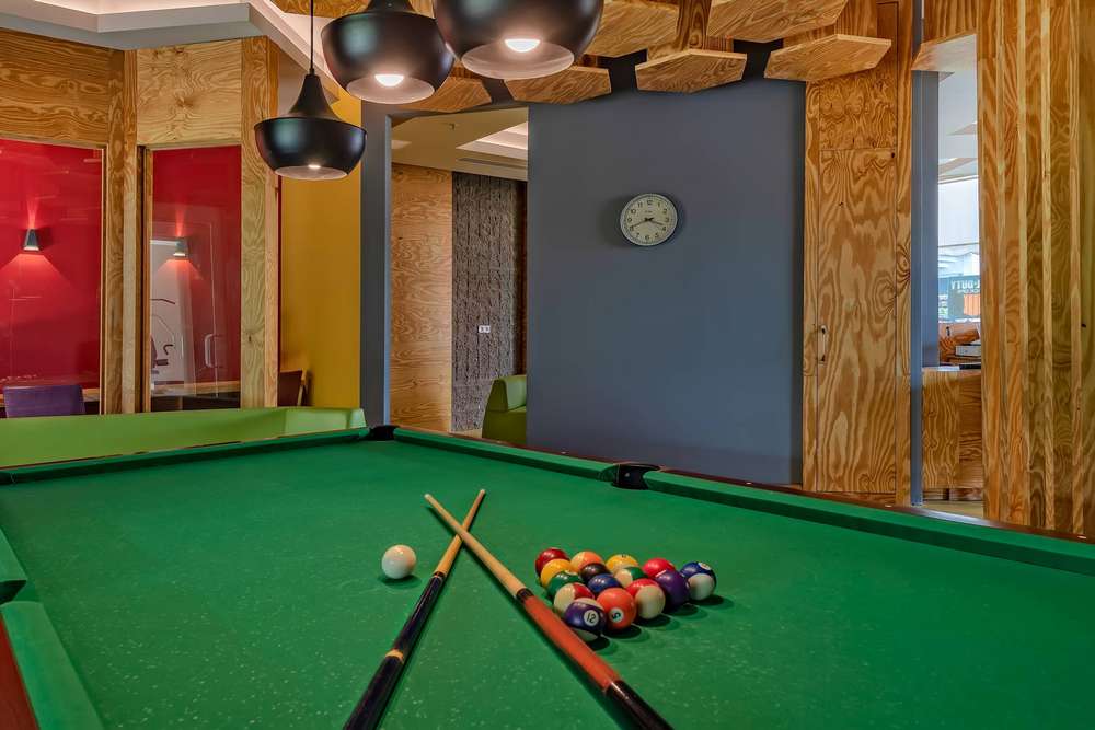 cheap resort hotels to Spend holiday with family