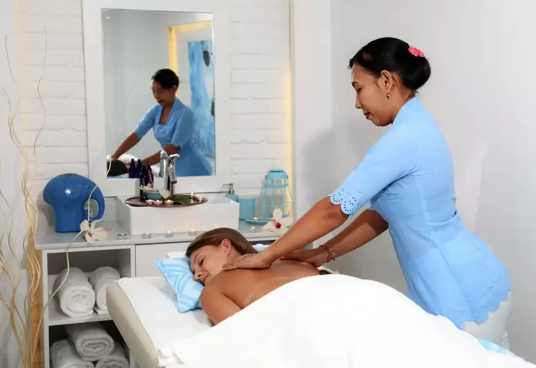 cheap resort hotels to Spend holiday with family