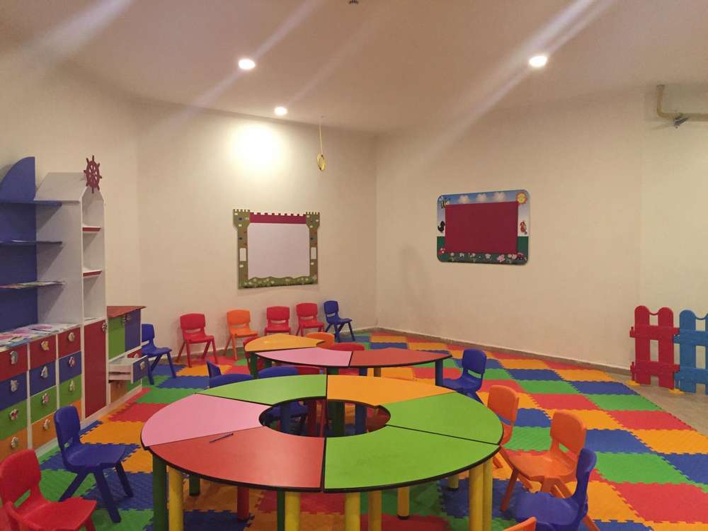 cheap resort hotels to Spend holiday with family