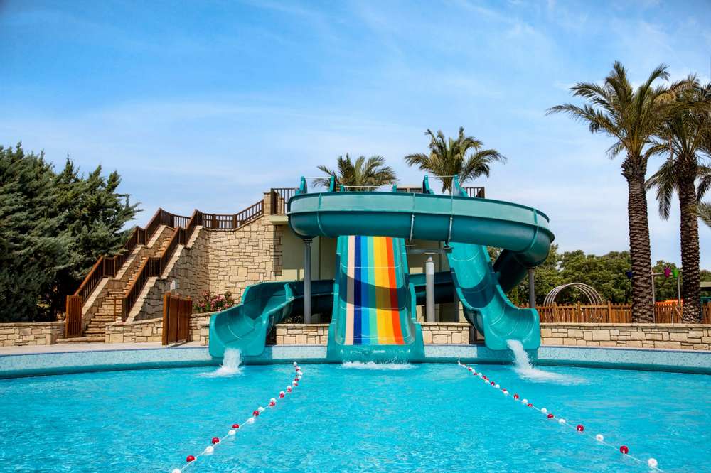 cheap resort hotels in Turkey to Spend holiday with family