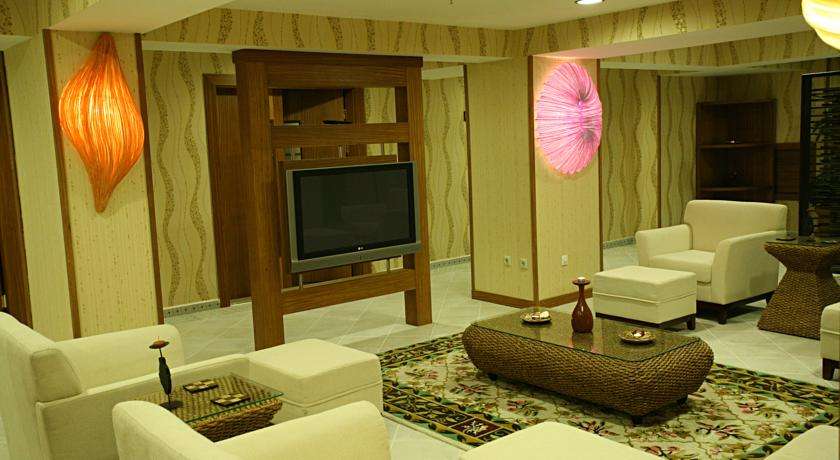 cheap resort hotels to Spend holiday with family