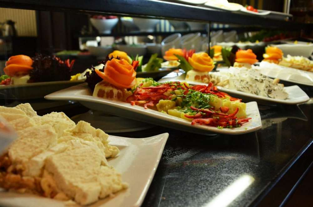 cheap resort hotels to Spend holiday with family