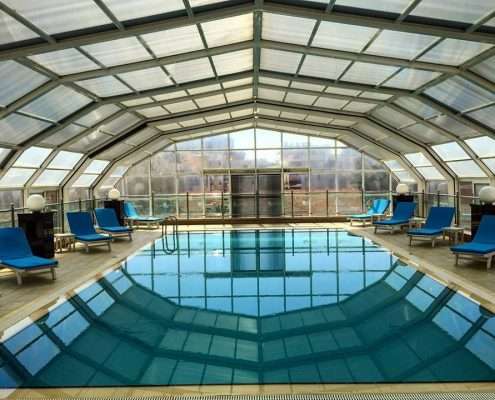 cheap resort hotels to Spend holiday with family