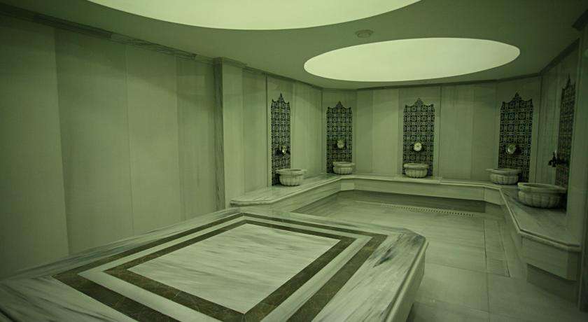 cheap resort hotels to Spend holiday with family