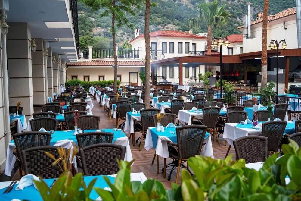 cheap resort hotels to Spend holiday with family