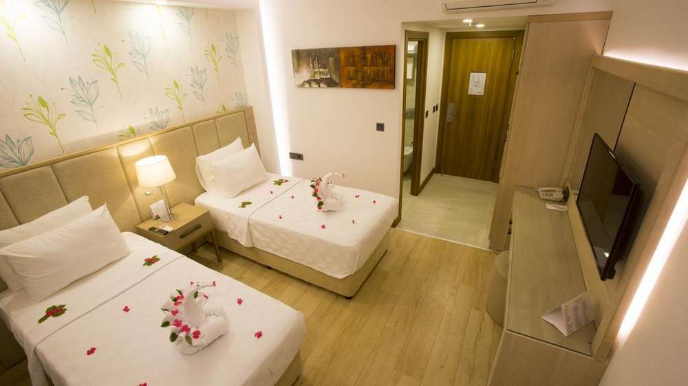 cheap resort hotels to Spend holiday with family