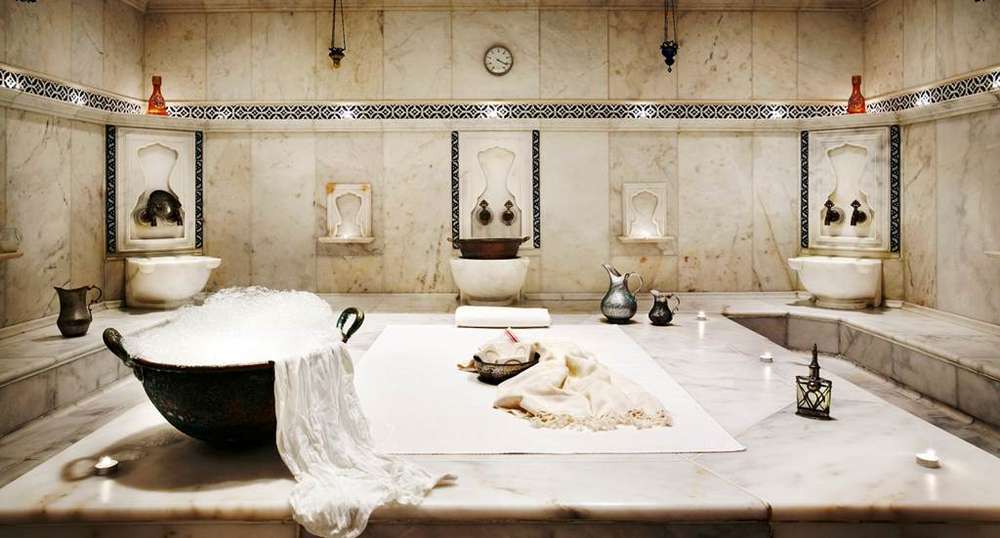 cheap resort hotels to Spend holiday with family