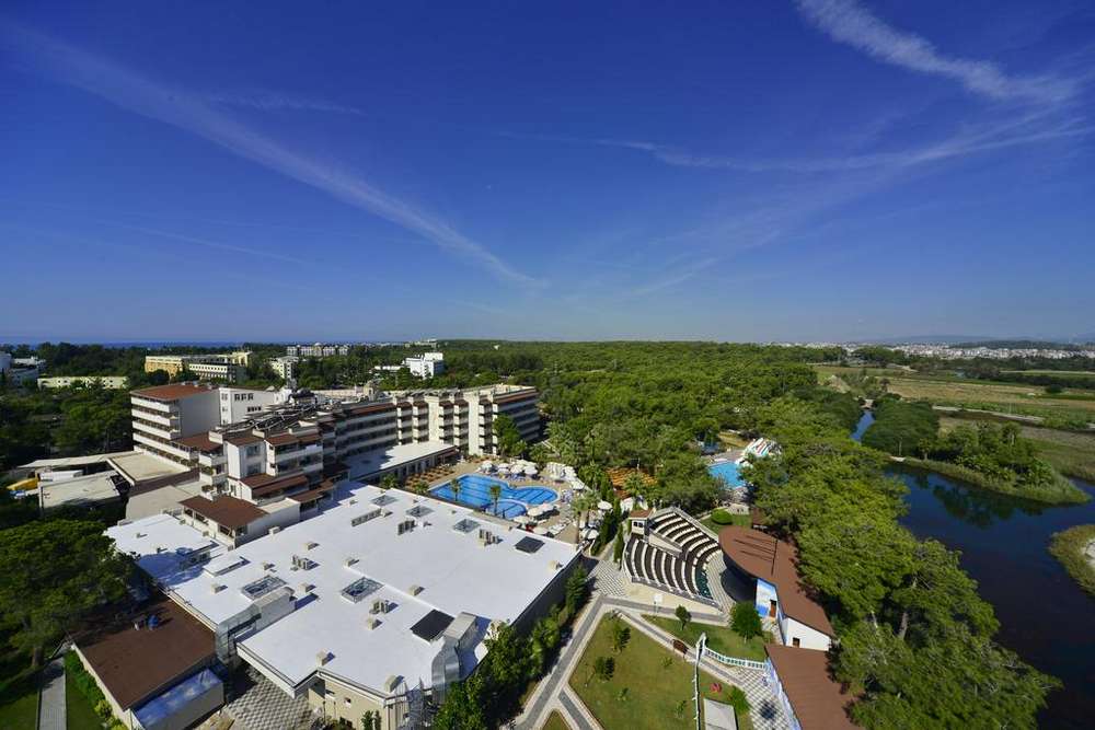 cheap resort hotels to Spend holiday with family