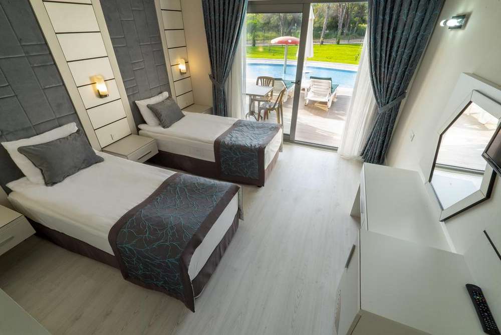 cheap resort hotels to Spend holiday with family