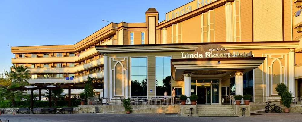  Linda Resort Antalya Entrance