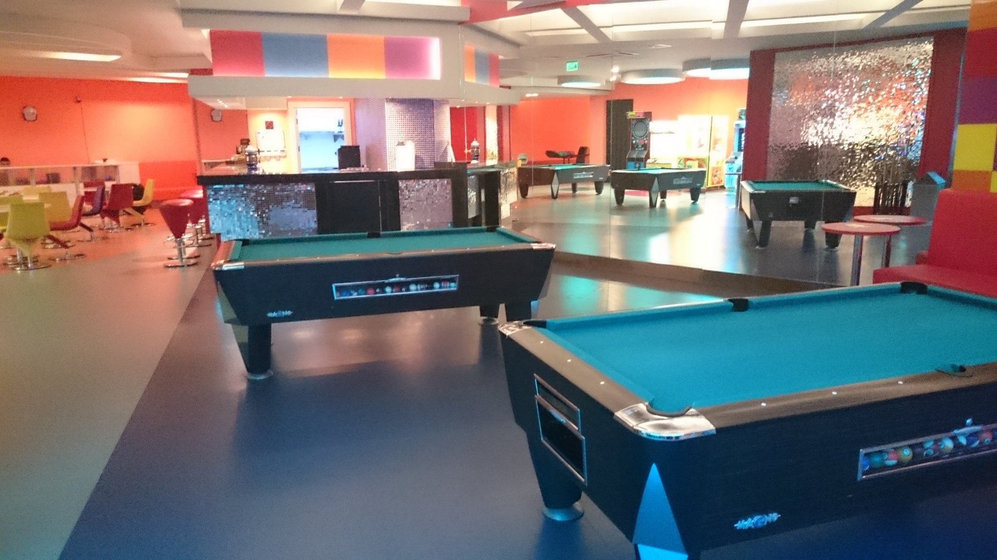 cheap resort hotels to Spend holiday with family