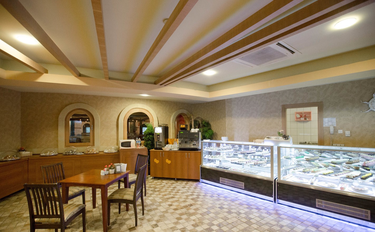 cheap resort hotels in Turkey to Spend holiday with family