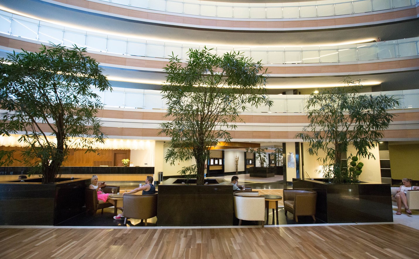 Royal Wings Antalya Lobby