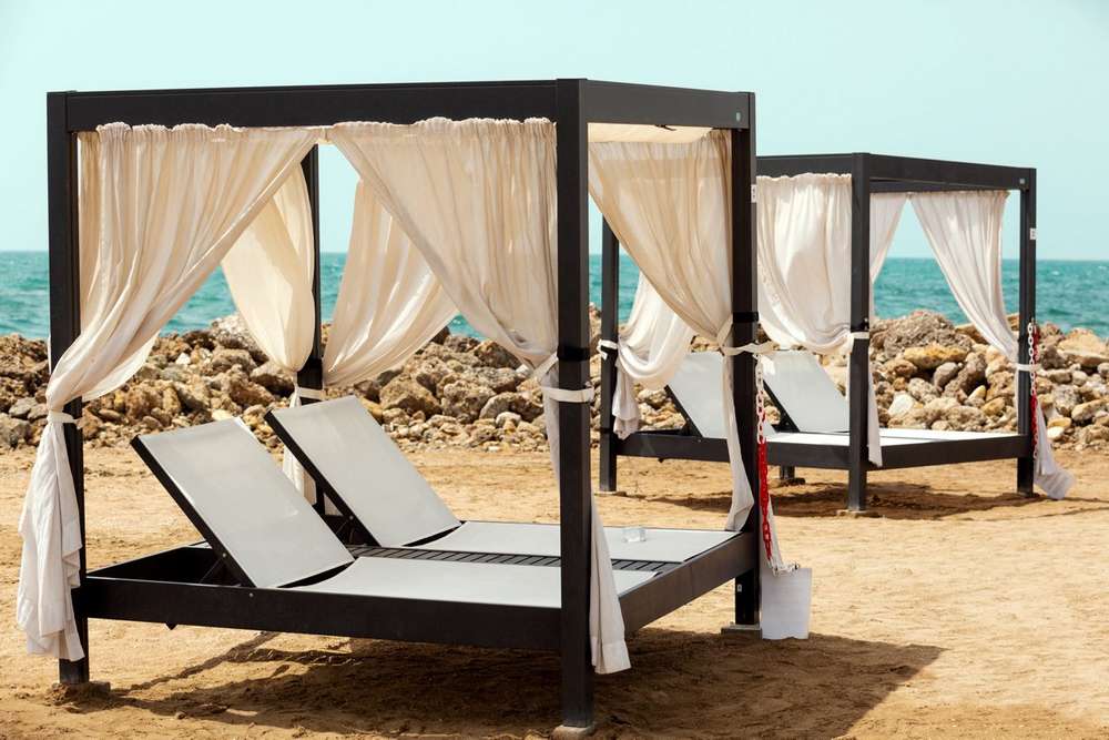 cheap resort hotels to Spend holiday with family