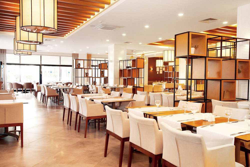 cheap resort hotels to Spend holiday with family