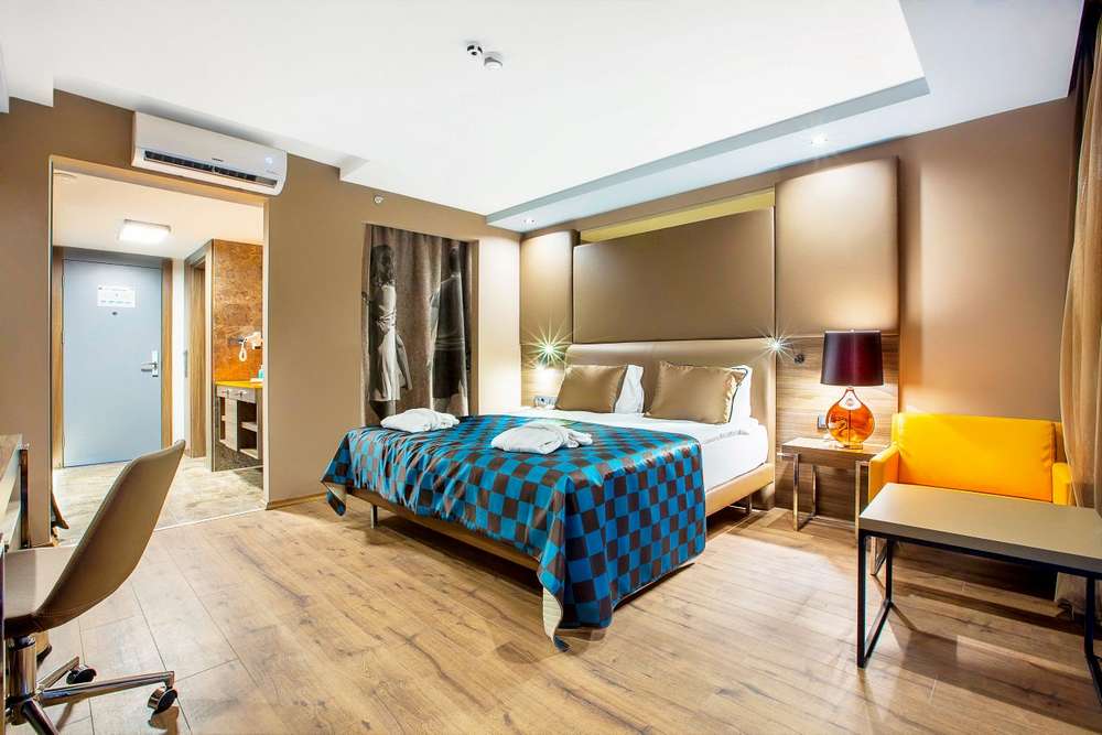 cheap resort hotels to Spend holiday with family